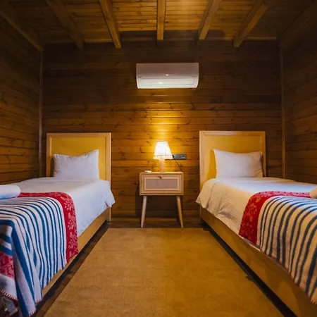 Woodlodge Country Hotel