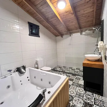 Hotel Woodlodge Country *