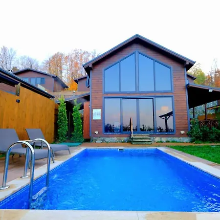 Woodlodge Country 3*