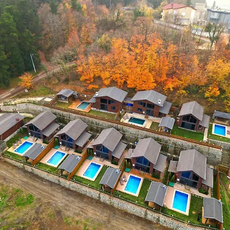 Woodlodge Country Hotel *