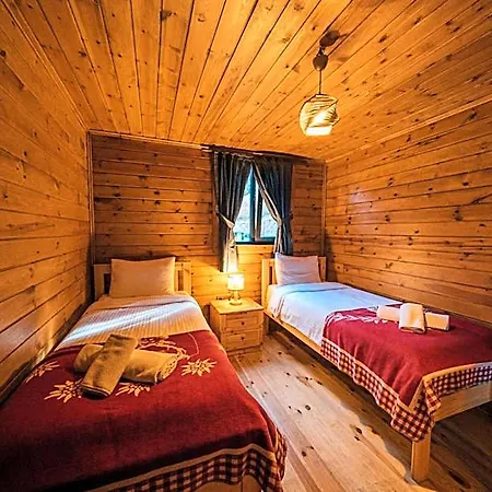 Hotel Woodlodge Country 3*